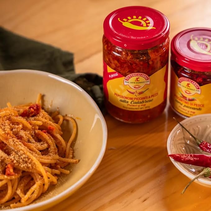TuttoCalabria , Rosa Marina Sauce - little fish with Calabria chili pepper, 6.5oz (185g)