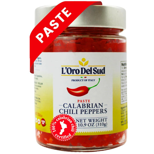 Jar of L'Oro Del Sud Calabrian Chili Peppers Paste with a red label on a white background