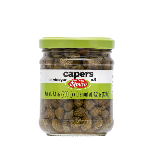 Glass jar of Fratelli D’Amico Italian Capers n.9 in vinegar, 7.1 oz (200g), premium capers perfect for pasta, salads, sauces, chicken, and seafood dishes.